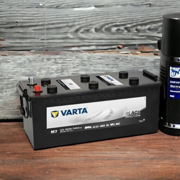 Автомобильный аккумулятор Varta Promotive Black M7 180Ah 1100R+ 680 033 110 фото